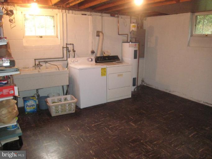 702 Stags Head Road Towson, MD 21286 - Photo 8 of 30 Laundry LL