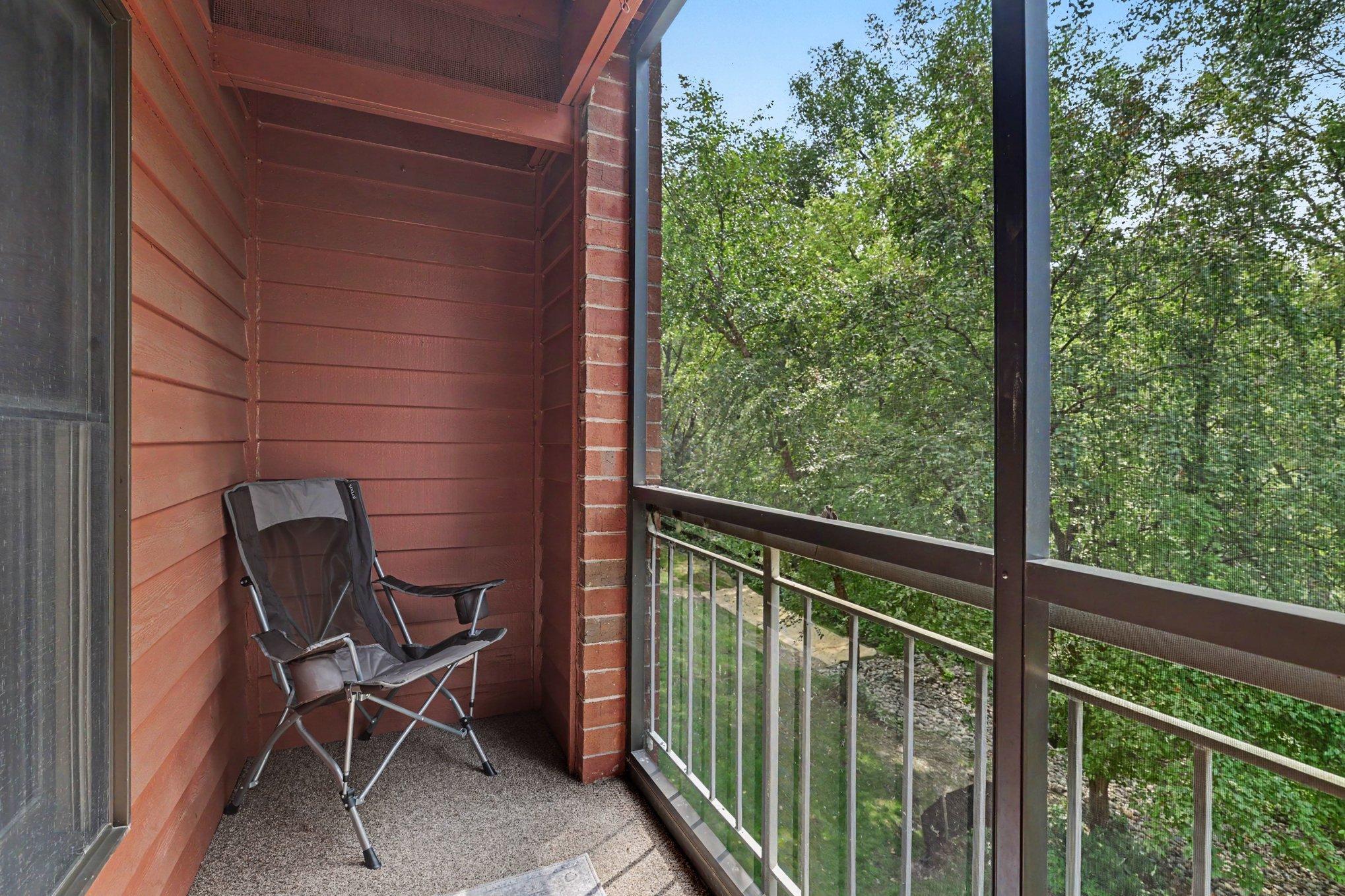 500 County B Road West, Unit 204 Roseville, MN 55113 - Photo 16 of 25 Gallery Image 16