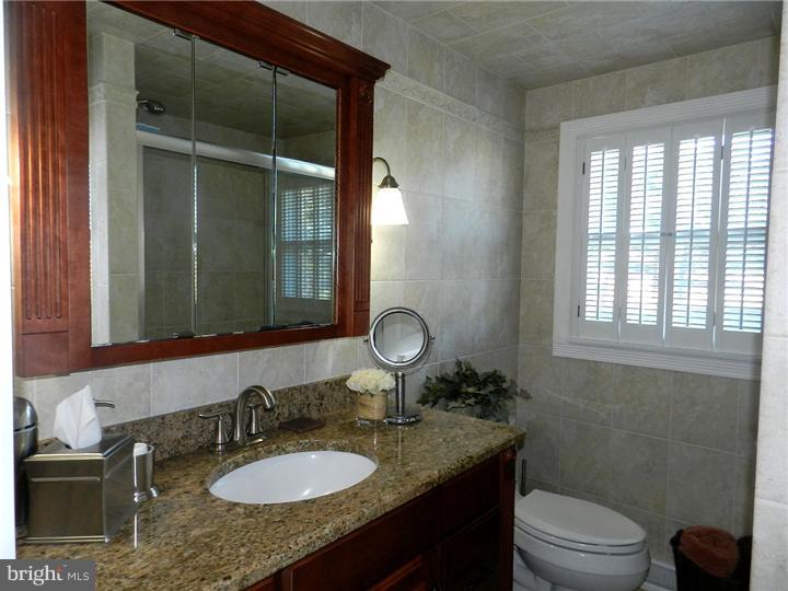 48 Ferrell Road Mullica Hill, NJ 08062 - Photo 4 of 25 Bathroom
