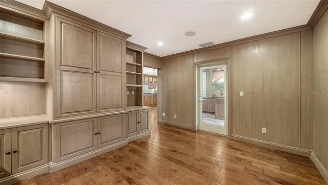 $2,195,000 | 1695 Hyde Park Street, Sarasota, FL 34239