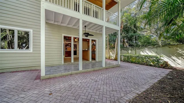 $2,195,000 | 1695 Hyde Park Street, Sarasota, FL 34239