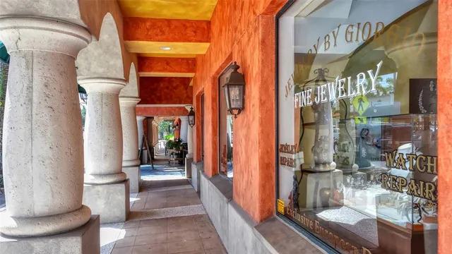 $2,195,000 | 1695 Hyde Park Street, Sarasota, FL 34239