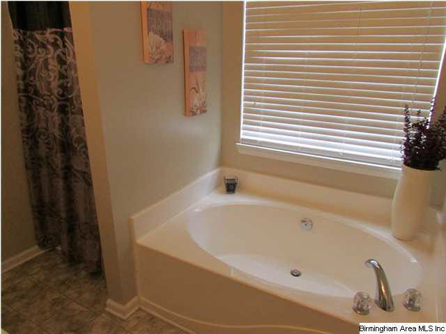986 Littlejohn Road Jacksonville, AL 36265 - Photo 8 of 13