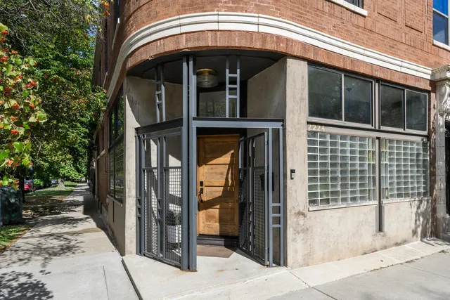 $1,200,000 | 2224 West Potomac Avenue, Chicago, IL 60622