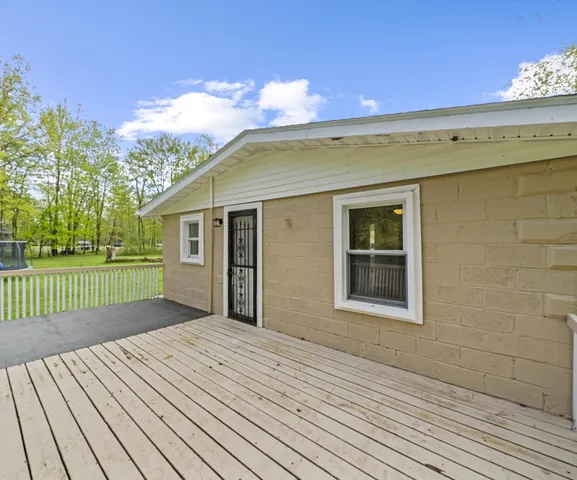 $165,000 | 24118 Martinsville Road, Belleville, MI 48111