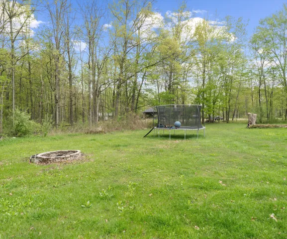 $165,000 | 24118 Martinsville Road, Belleville, MI 48111