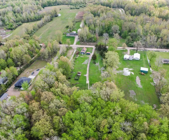 $165,000 | 24118 Martinsville Road, Belleville, MI 48111