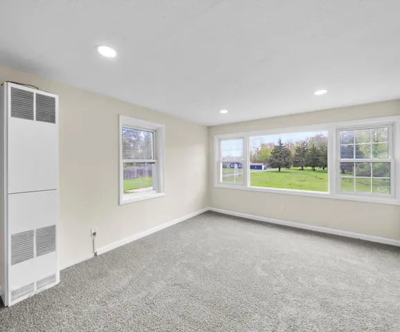 $165,000 | 24118 Martinsville Road, Belleville, MI 48111