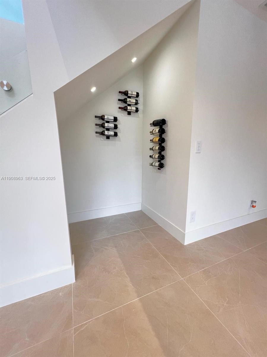 6243 Northwest 171st Street Hialeah, FL 33015 - Photo 13 of 31