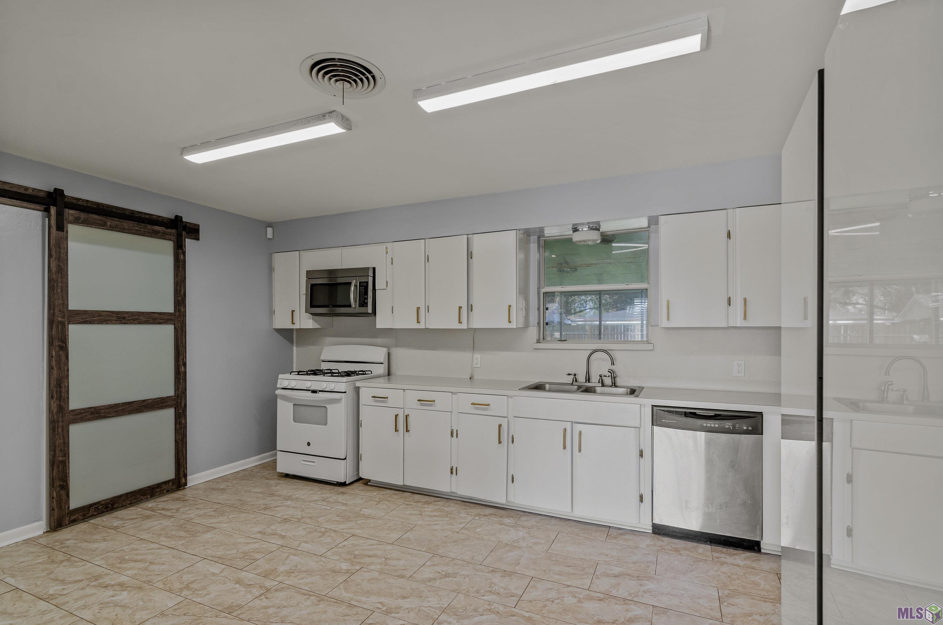 59156 Maple Street Plaquemine, LA 70764 - Photo 5 of 17