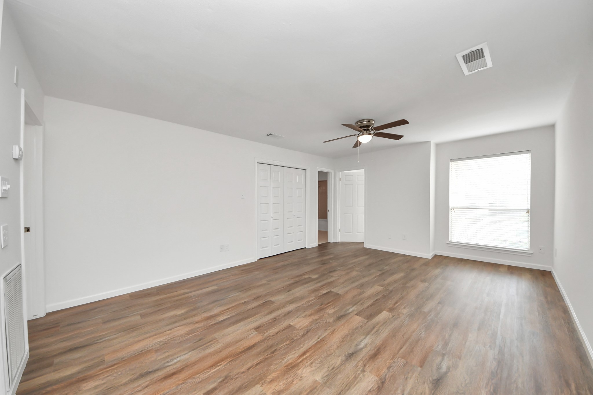 5515 Strack Road, Unit 122 Houston, TX 77069 - Photo 11 of 23 Upstairs Game room