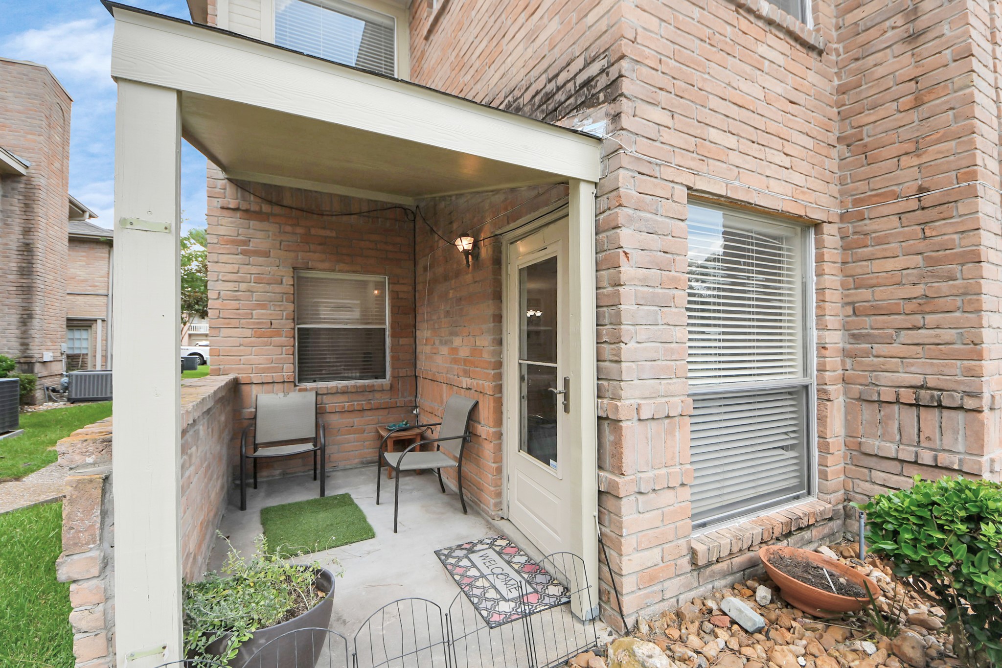 5515 Strack Road, Unit 122 Houston, TX 77069 - Photo 21 of 23 Back patio with pool view