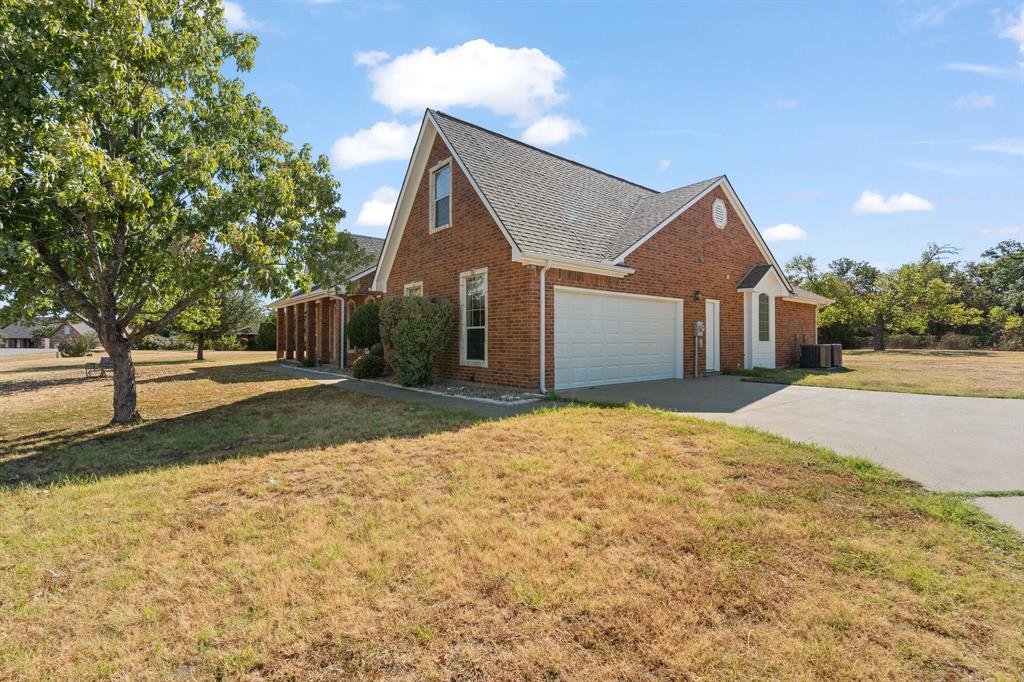 2521 Pecan Springs Road Cleburne, TX 76031 - Photo 3 of 40 Gallery Image 3