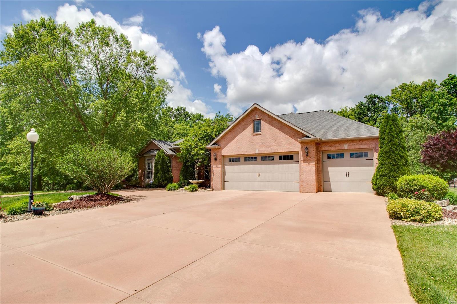 7310 Timbercrest Drive Godfrey, IL 62035 - Photo 7 of 92 Gallery Image 7