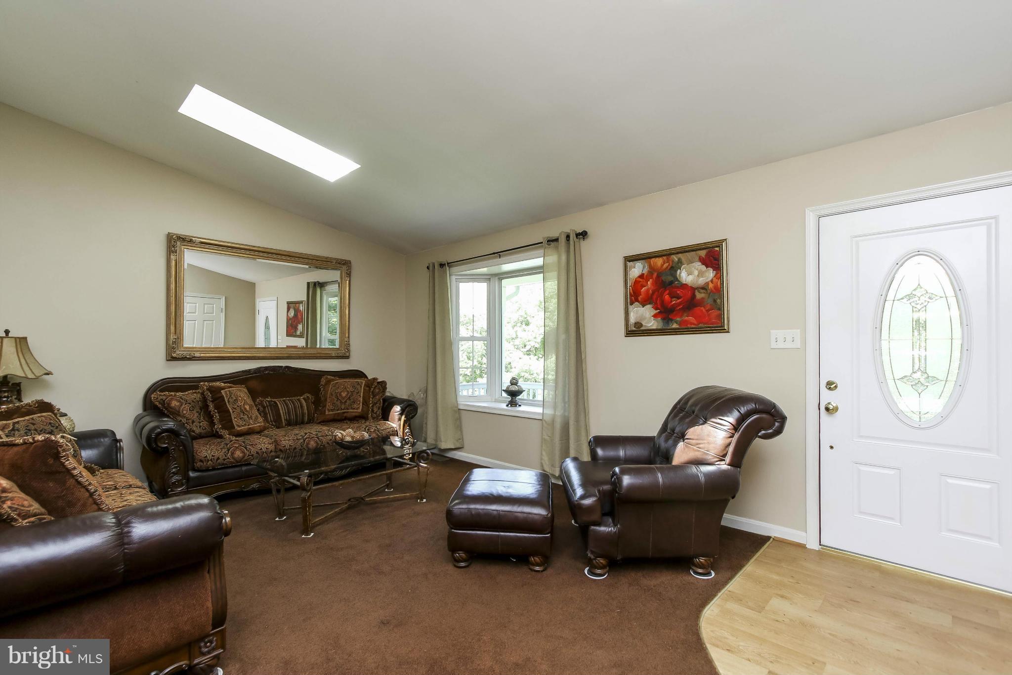 429 Silver Run Valley Road Westminster, MD 21158 - Photo 22 of 24 LIVING W/SKYLITES