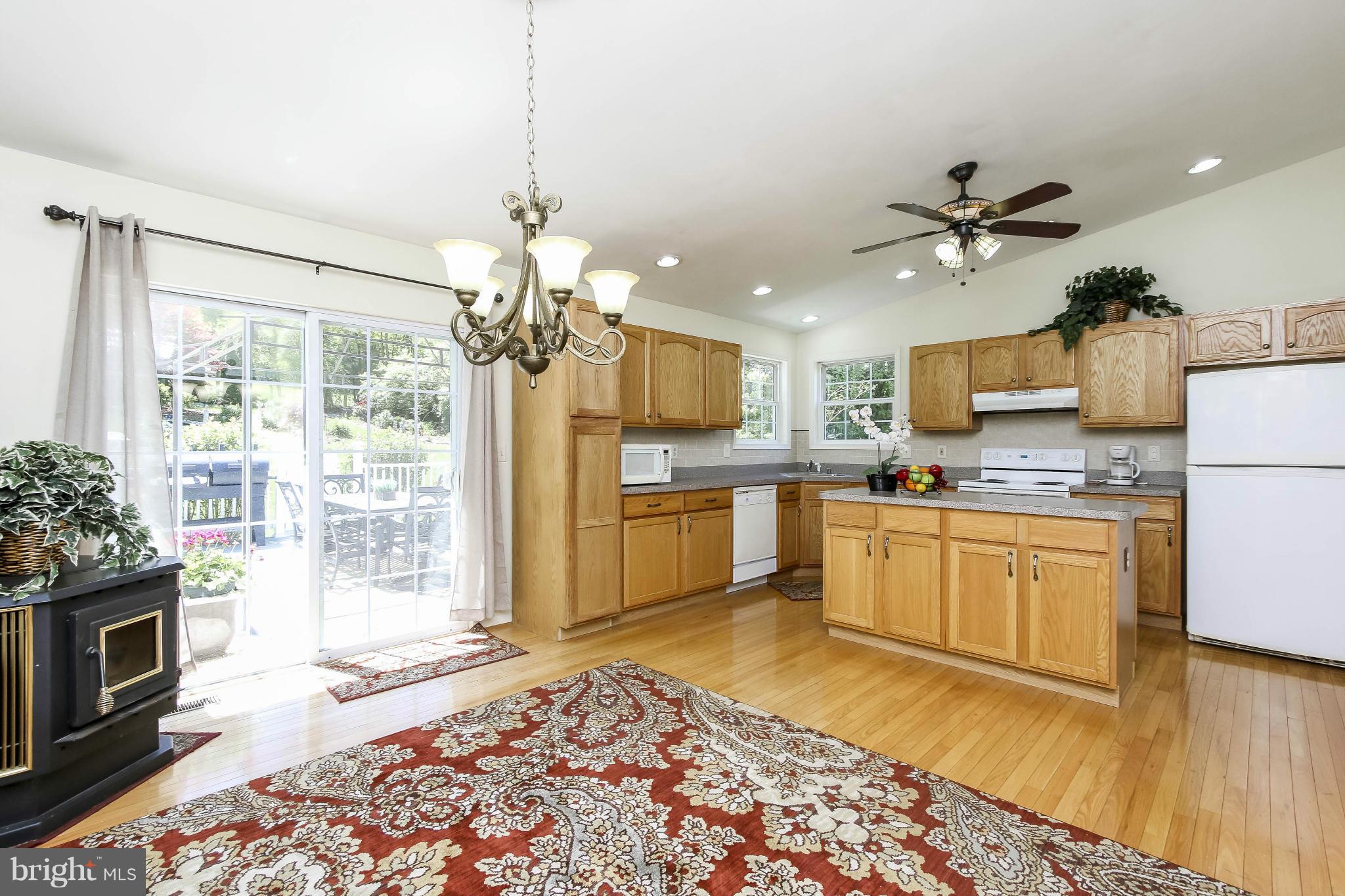 429 Silver Run Valley Road Westminster, MD 21158 - Photo 5 of 24 DINING ROOM TO DECK