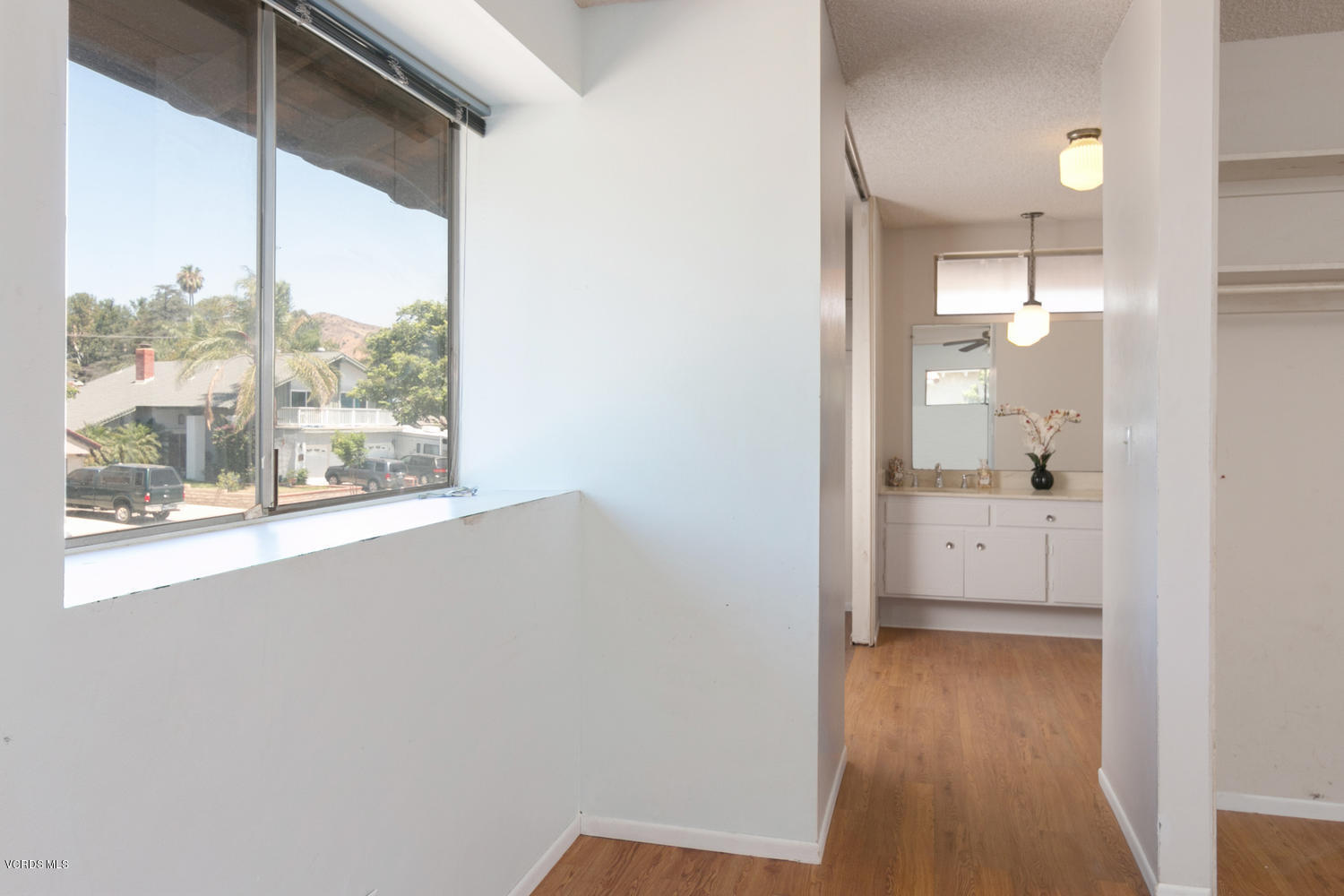 4268 Springfield Street Simi Valley, CA 93063 - Photo 13 of 26 4268 Springfield St-013-12-Master Bedroo