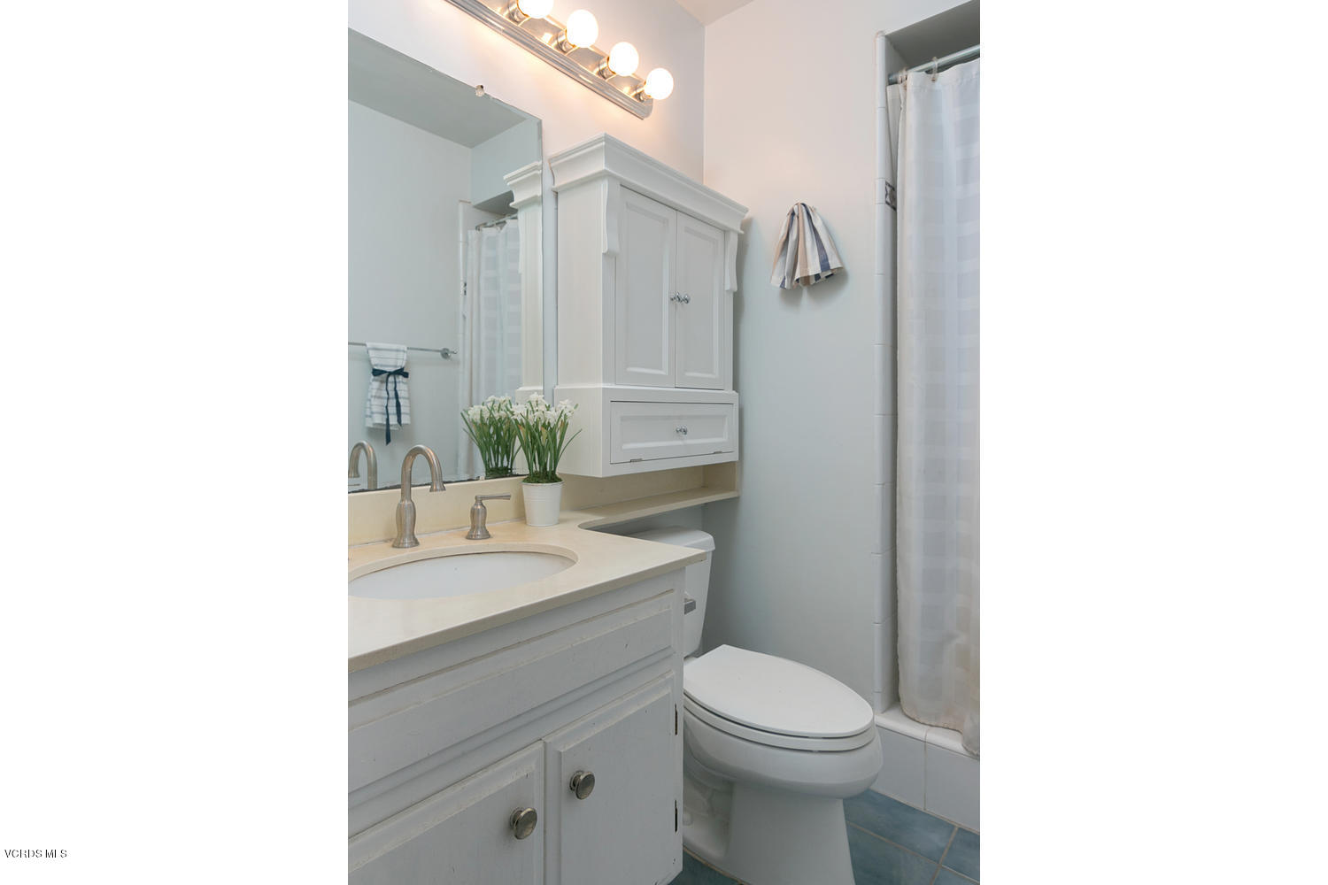 4268 Springfield Street Simi Valley, CA 93063 - Photo 19 of 26 4268 Springfield St-020-1-Bathroom-MLS_S
