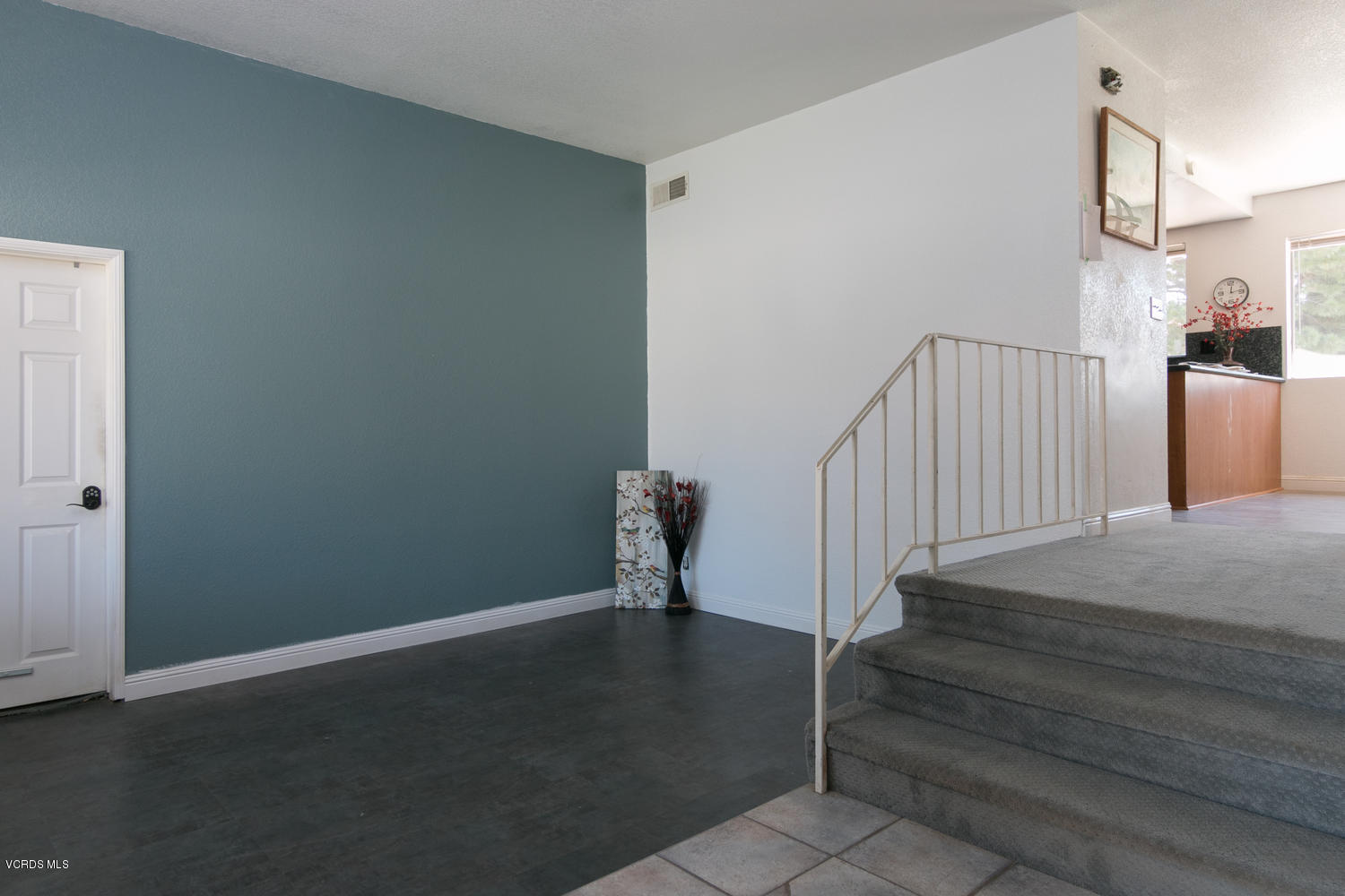 4268 Springfield Street Simi Valley, CA 93063 - Photo 3 of 26 4268 Springfield St-003-21-Living Room-M