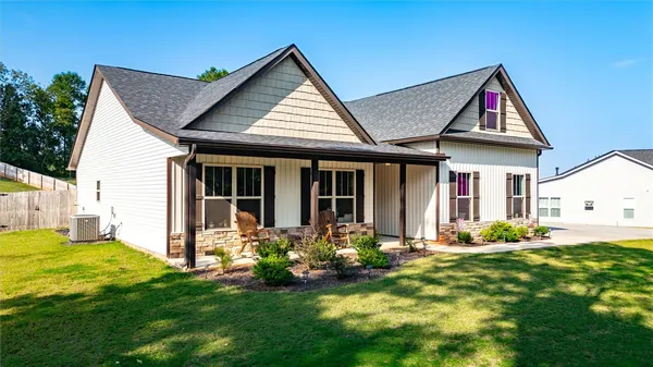 $515,000 | 105 Cliftons Landing Drive, Anderson, SC 29625