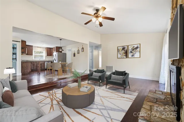 $415,000 | 501 Vista Grande Circle, Charlotte, NC 28226