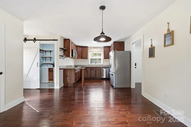 $415,000 | 501 Vista Grande Circle, Charlotte, NC 28226