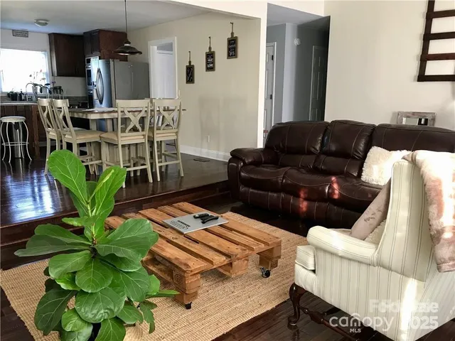 $415,000 | 501 Vista Grande Circle, Charlotte, NC 28226