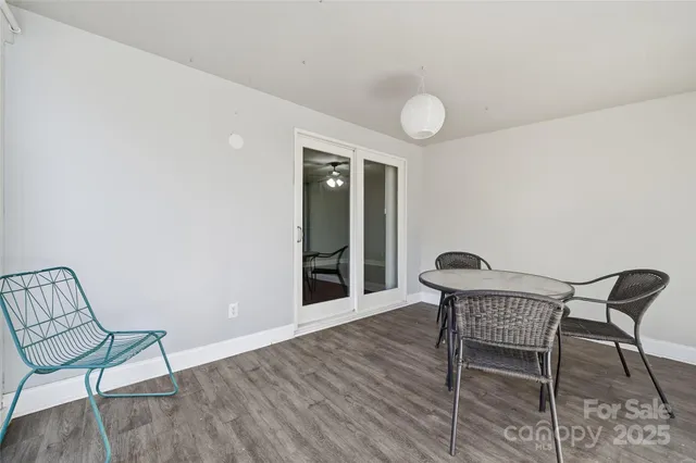 $415,000 | 501 Vista Grande Circle, Charlotte, NC 28226