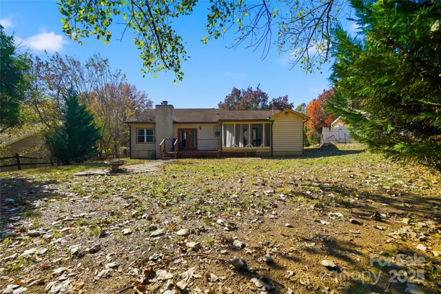 $415,000 | 501 Vista Grande Circle, Charlotte, NC 28226