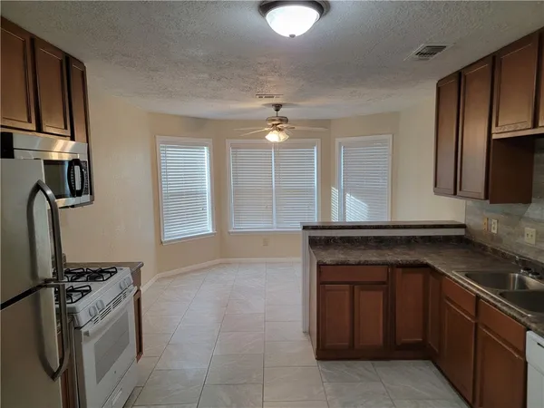 $2,000 | 4011 Windswept Drive, College Station, TX 77845
