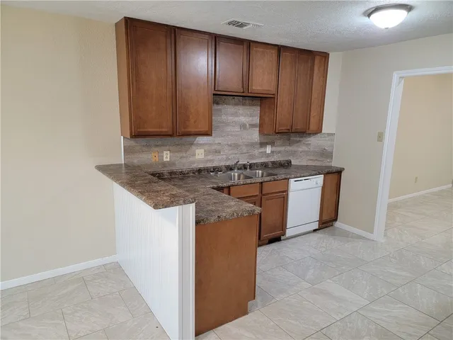 $2,000 | 4011 Windswept Drive, College Station, TX 77845