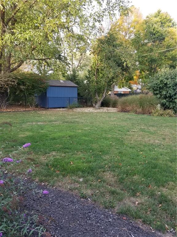 4055 North Riverside Drive Columbus, IN 47203 - Photo 3 of 20