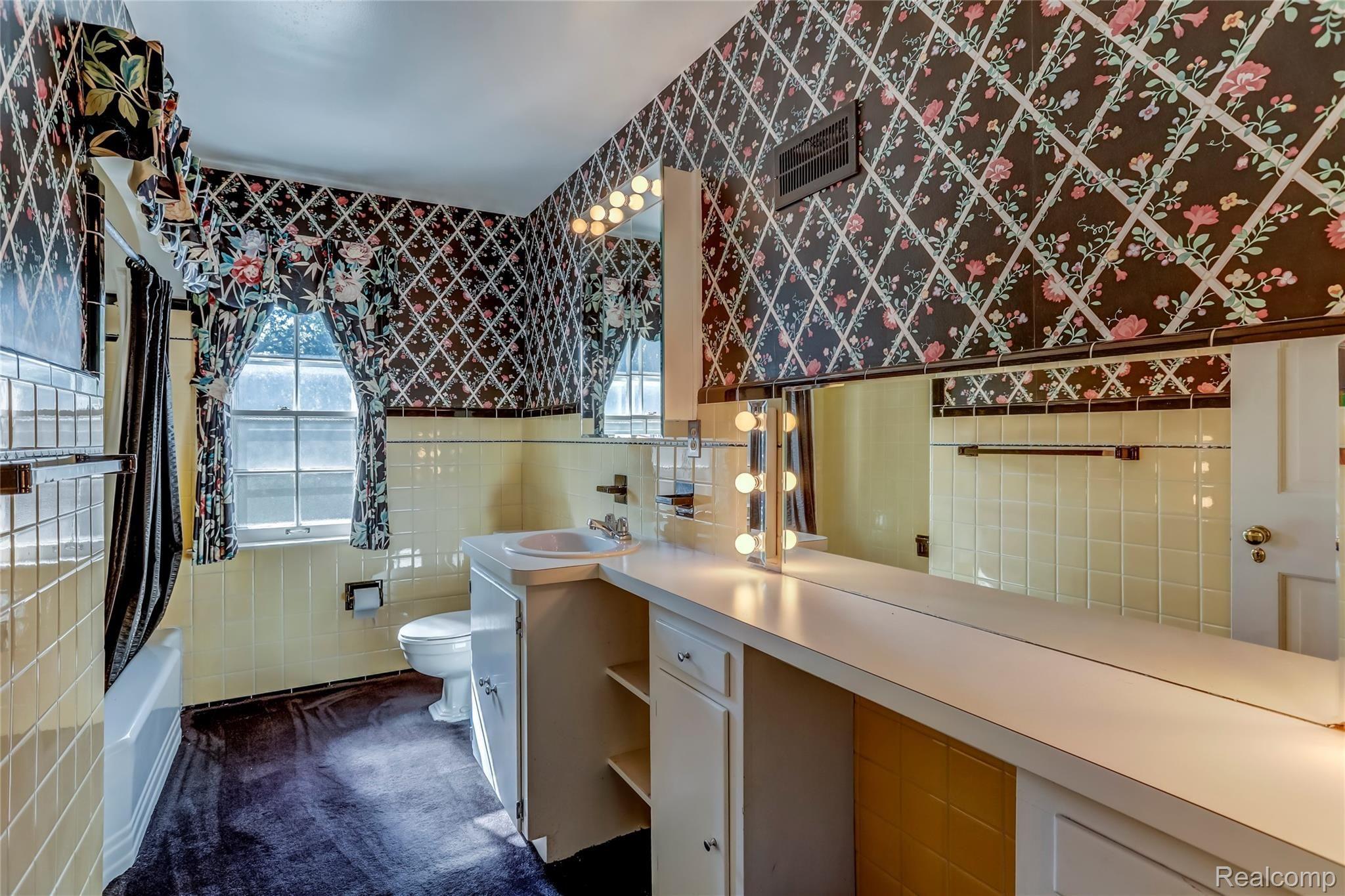 1041 Yorkshire Road Grosse Pointe, MI 48230 - Photo 27 of 35 1041 Yorkshire Road, Grosse Pointe Park, MI-27.jpg-FULL