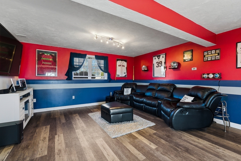 16 Princeton Road Hudson, MA 01749 - Photo 20 of 40