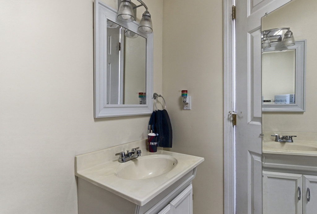 16 Princeton Road Hudson, MA 01749 - Photo 27 of 40