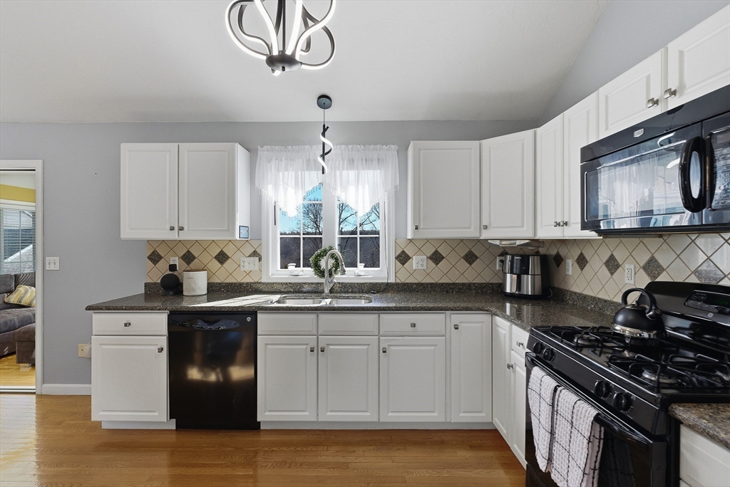 16 Princeton Road Hudson, MA 01749 - Photo 10 of 40