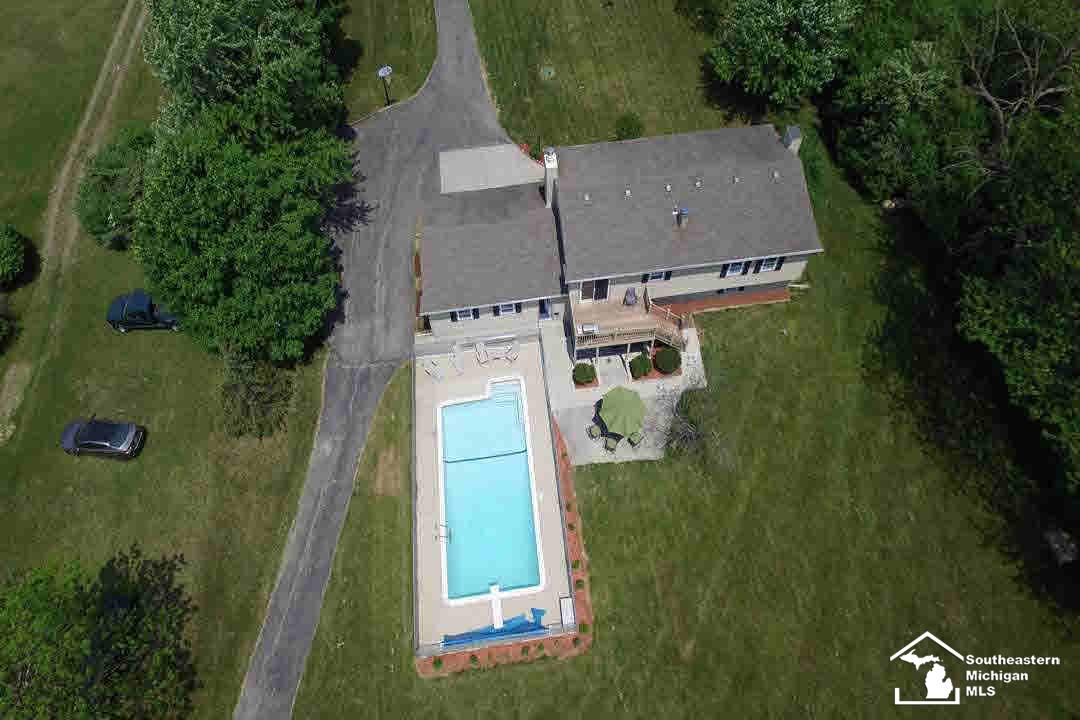 5303 Section Road Ottawa Lake, MI 49267 - Photo 32 of 36 Aerial Rear - Pool