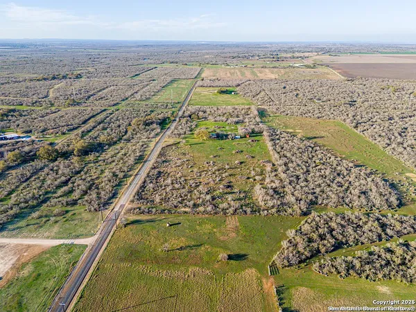 $153,000 | 2693 County Road 467, Devine, TX 78016