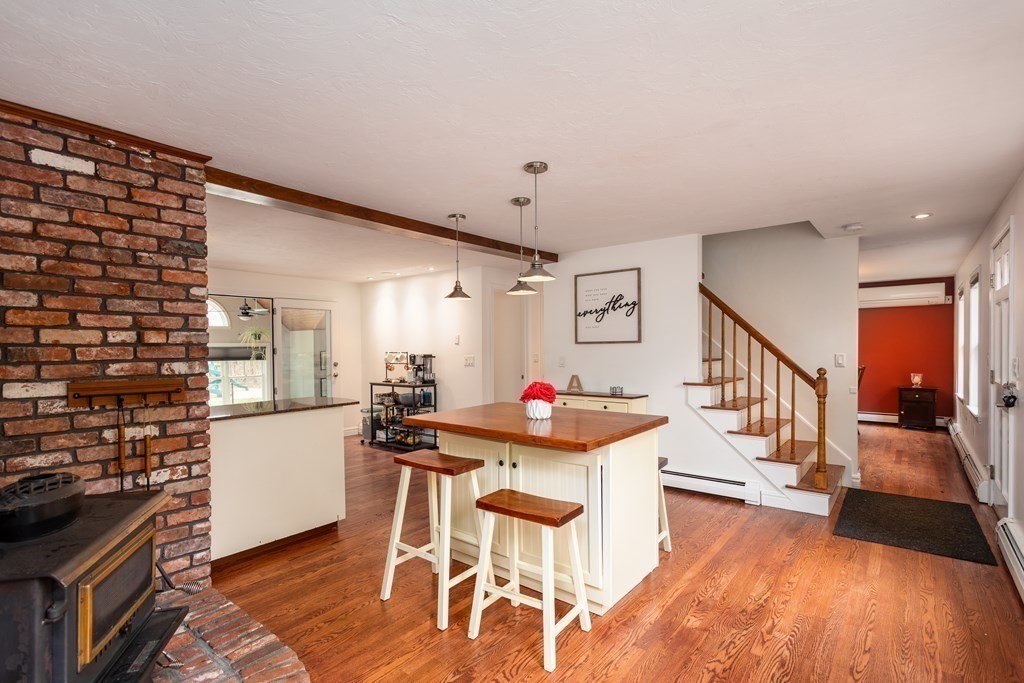 10 Grafton Road Upton, MA 01568 - Photo 5 of 42