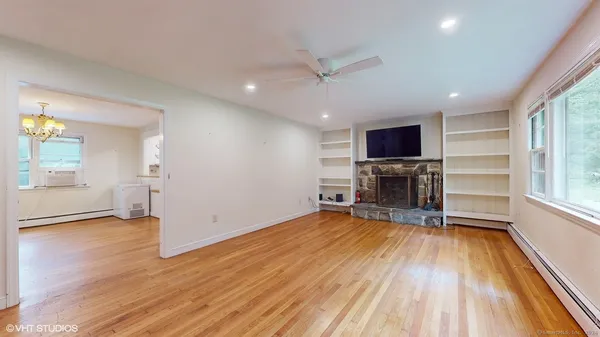 $819,000 | 305 Westport Turnpike, Fairfield, CT 06824