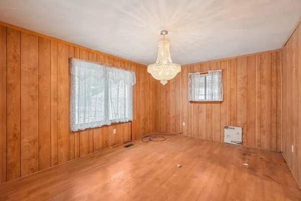 $132,000 | 869 Lincoln Avenue, Lincoln Park, MI 48146