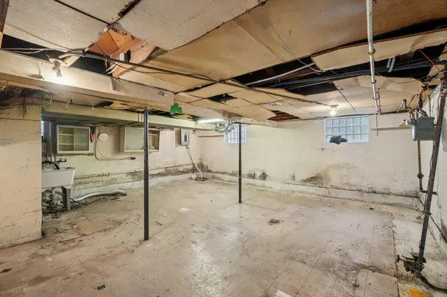 $144,900 | 869 Lincoln Avenue, Lincoln Park, MI 48146