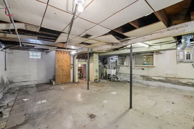 $144,900 | 869 Lincoln Avenue, Lincoln Park, MI 48146