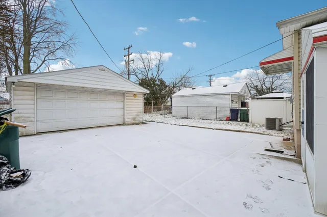 $144,900 | 869 Lincoln Avenue, Lincoln Park, MI 48146