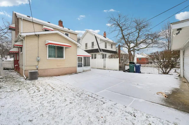 $144,900 | 869 Lincoln Avenue, Lincoln Park, MI 48146