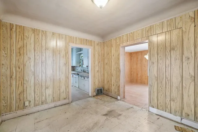 $144,900 | 869 Lincoln Avenue, Lincoln Park, MI 48146