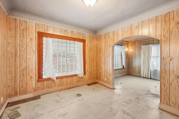 $132,000 | 869 Lincoln Avenue, Lincoln Park, MI 48146