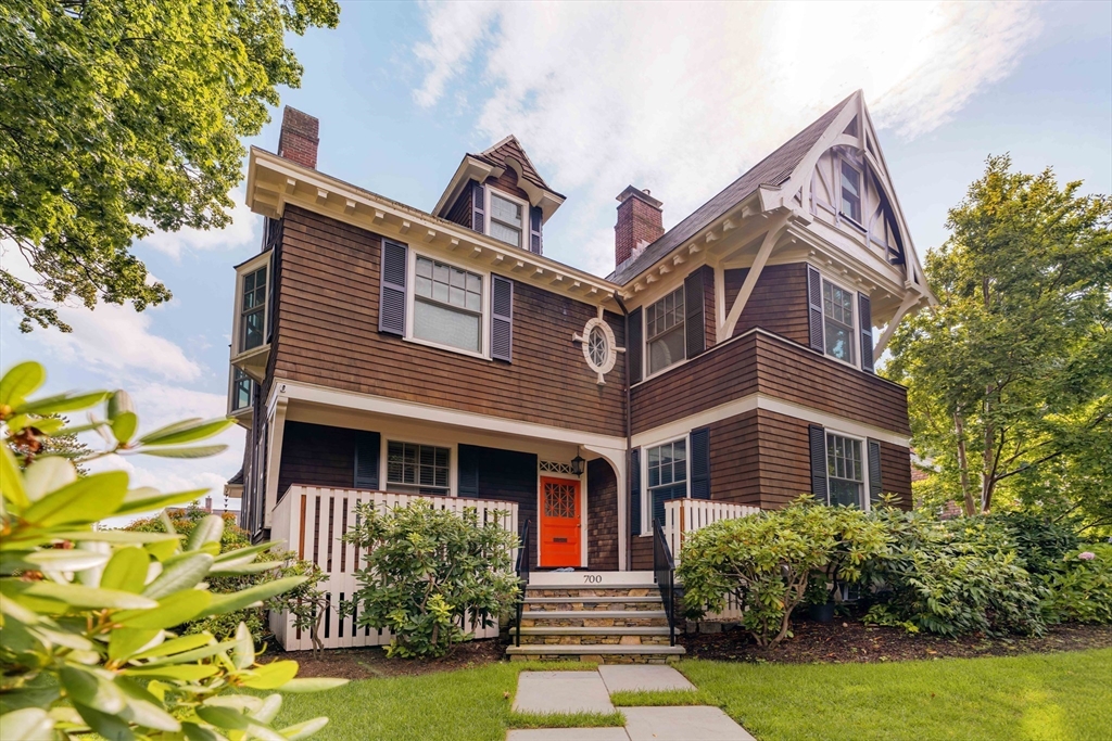 700 Commonwealth Avenue Newton, MA 02459 - Photo 2 of 41