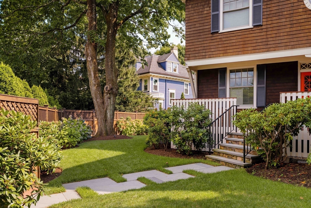 700 Commonwealth Avenue Newton, MA 02459 - Photo 4 of 41