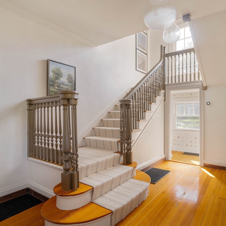 700 Commonwealth Avenue Newton, MA 02459 - Photo 5 of 41